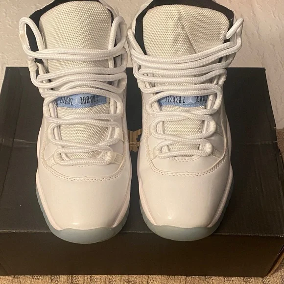 Jordan women White and Blue Sneakers - Picture 1 of 5